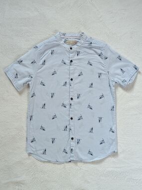 Zara Light Blue Short-Sleeve Button-Down Shirt with Surfboard Print